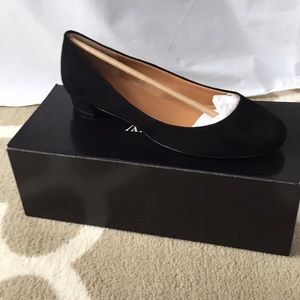 J. Crew Suede Flats NWOT Black Size 9